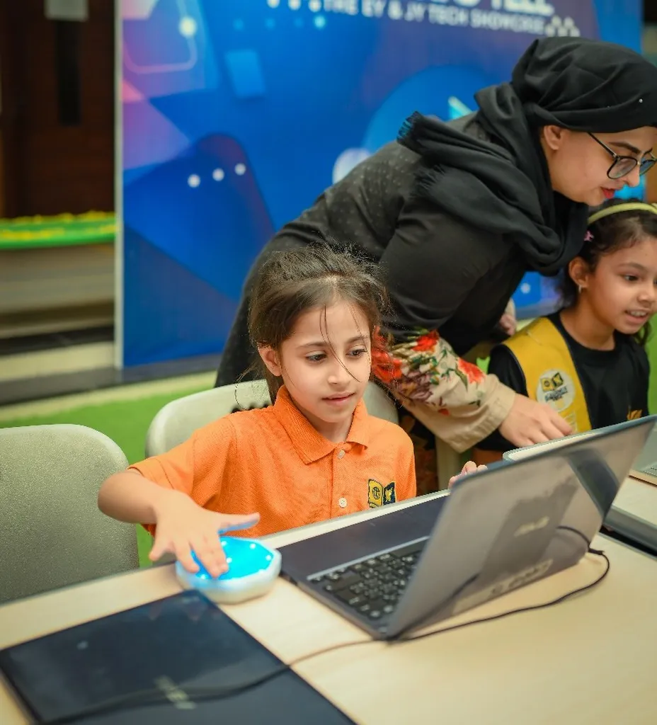 Play-based STEM learning with TechTree kits